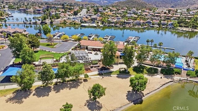 22346 Canyon Club, Canyon Lake, CA 92587
