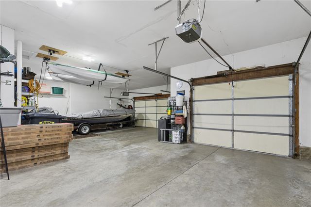 9445 Deer Ridge Dr., Cedar Rapids, IA 52411