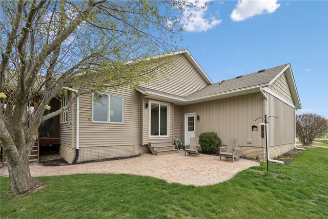 9445 Deer Ridge Dr., Cedar Rapids, IA 52411