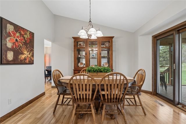 9445 Deer Ridge Dr., Cedar Rapids, IA 52411