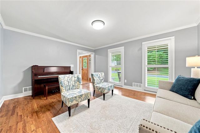 265 Carriage Station Circle, Roswell, GA 30075
