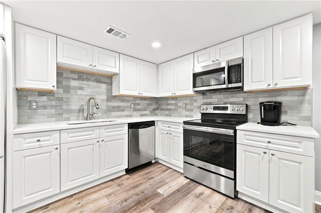 265 Carriage Station Circle, Roswell, GA 30075