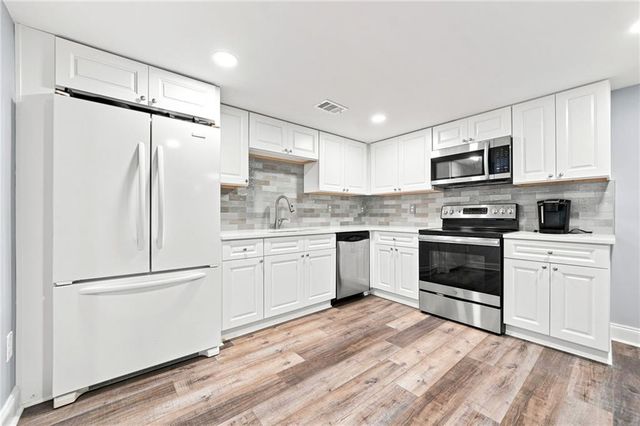 265 Carriage Station Circle, Roswell, GA 30075