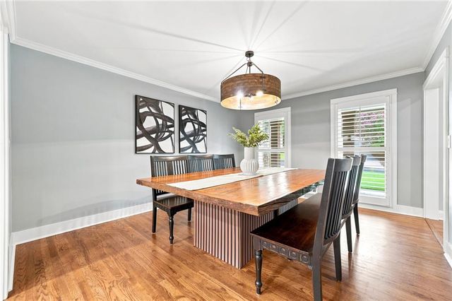 265 Carriage Station Circle, Roswell, GA 30075
