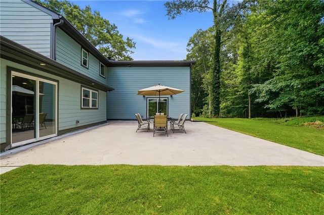 265 Carriage Station Circle, Roswell, GA 30075