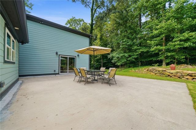 265 Carriage Station Circle, Roswell, GA 30075