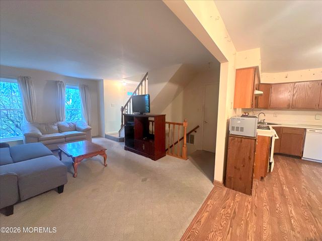 14 Pero Court, Sayreville Boro, NJ 08872