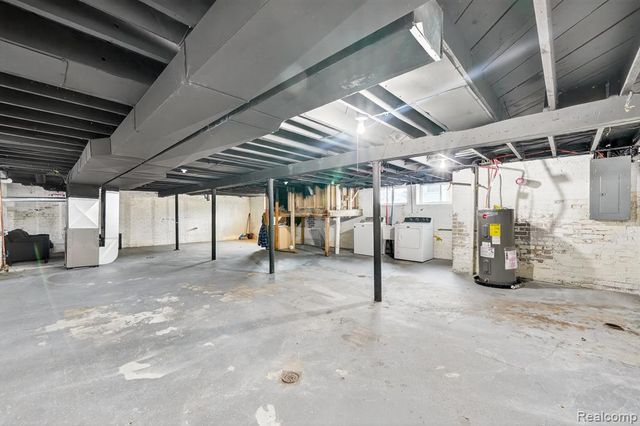 9290 Wildemere Street, Detroit, MI 48206