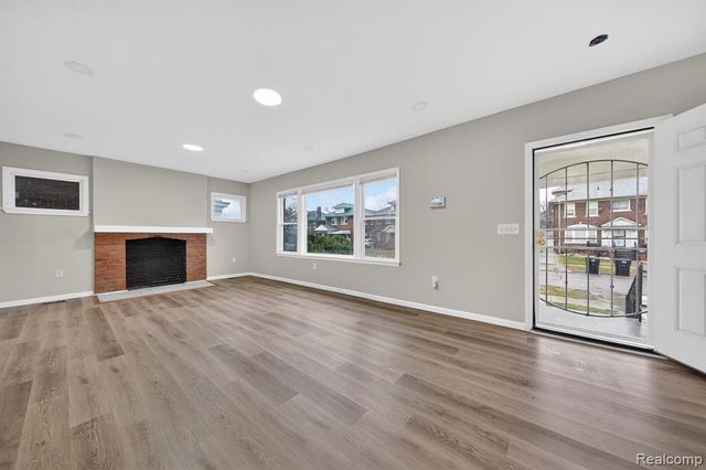 9290 Wildemere Street, Detroit, MI 48206