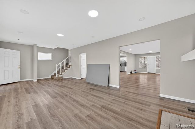 9290 Wildemere Street, Detroit, MI 48206