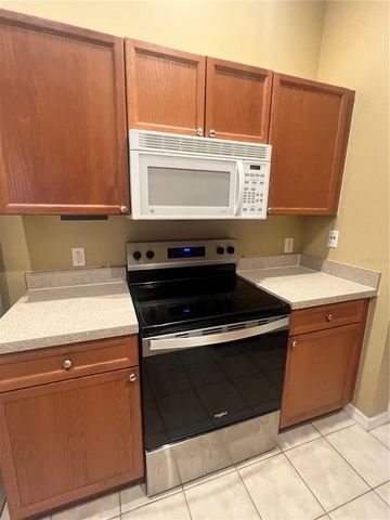 3651 OAKDALE CIRCLE 201, Oviedo, FL 32765