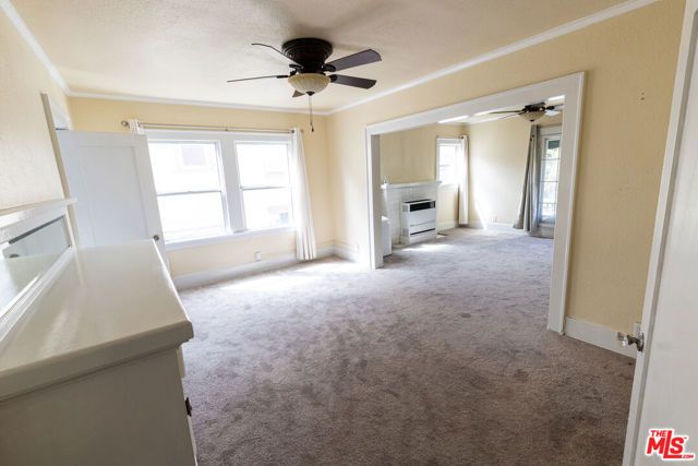 1206 3rd Avenue, Los Angeles, CA 90019