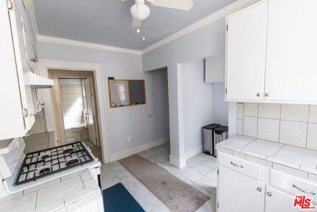 1206 3rd Avenue, Los Angeles, CA 90019