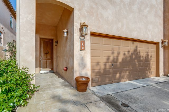 7897 Broadway, San Antonio, TX 78209