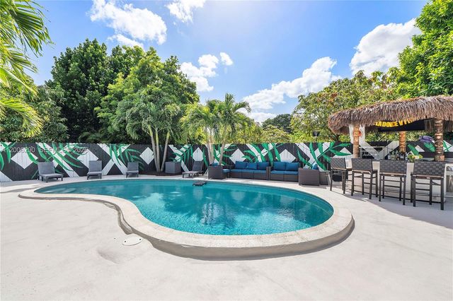 14830 N Spur Drive, Miami, FL 33161
