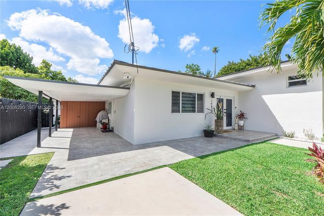 14830 N Spur Drive, Miami, FL 33161