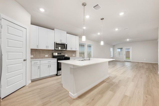 6611 Castella Drive, Rosharon, TX 77583