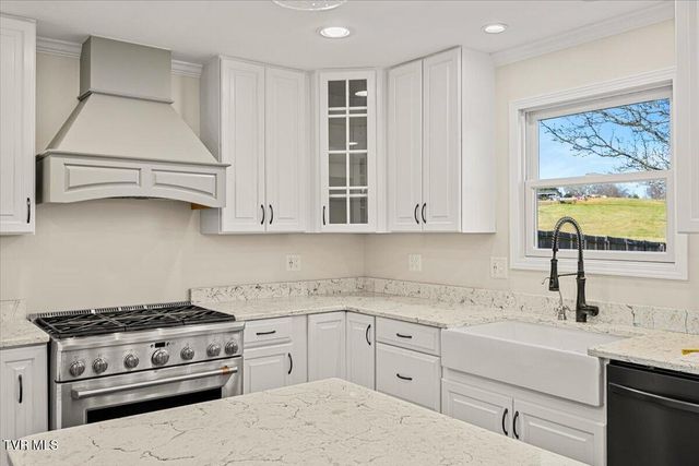 171 Flourville Road, Johnson City, TN 37615