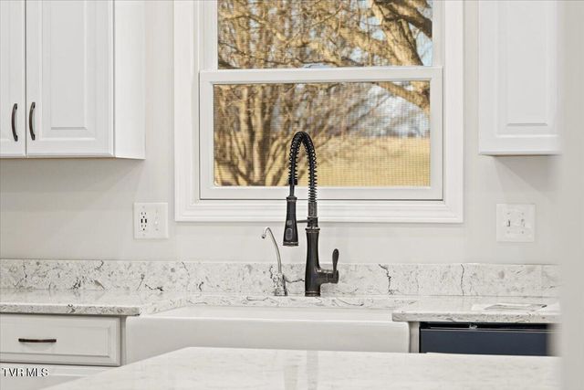 171 Flourville Road, Johnson City, TN 37615