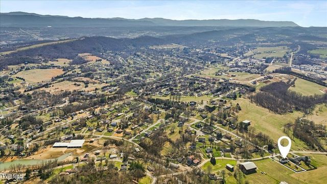 171 Flourville Road, Johnson City, TN 37615