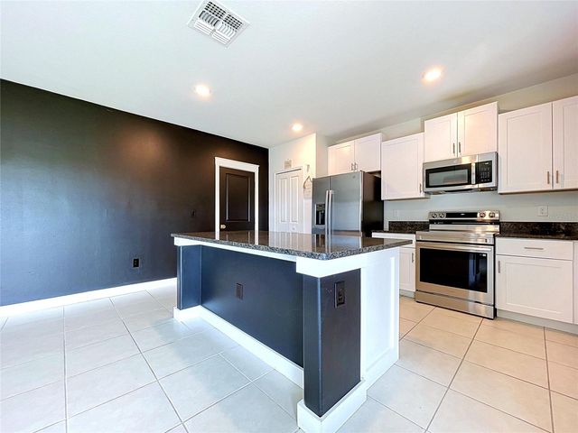 12626 BERGSTROM BAY DRIVE, Riverview, FL 33579