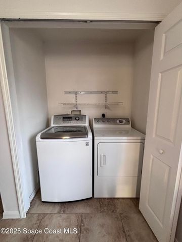 1064 Helena Avenue NW, Palm Bay, FL 32907
