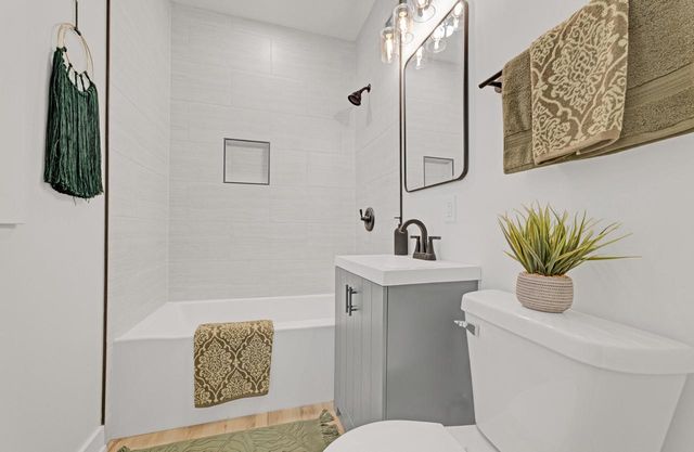 2664 S Clement AVENUE, Milwaukee, WI 53207