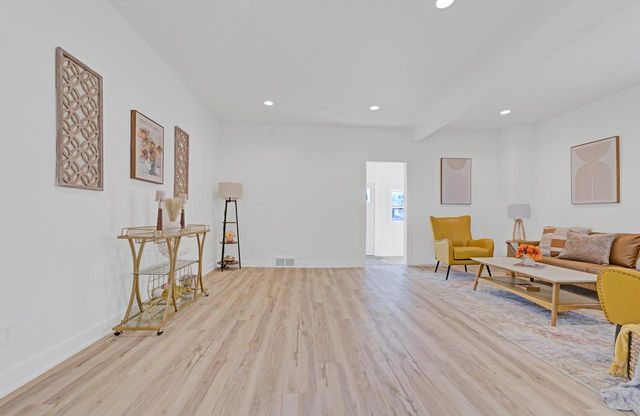 2664 S Clement AVENUE, Milwaukee, WI 53207