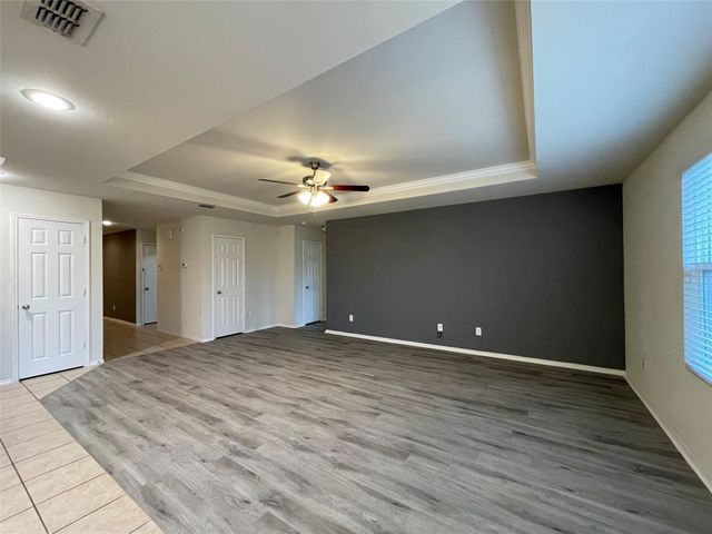 5817 Mountain Bluff Drive, Fort Worth, TX 76179