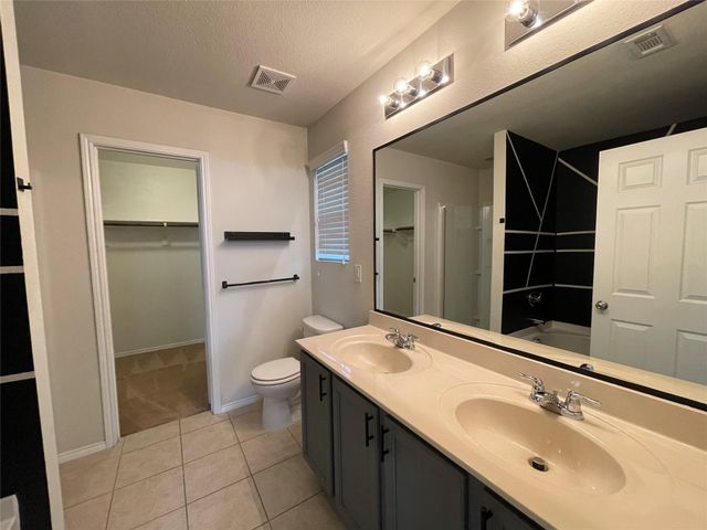 5817 Mountain Bluff Drive, Fort Worth, TX 76179