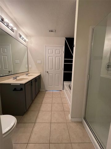 5817 Mountain Bluff Drive, Fort Worth, TX 76179