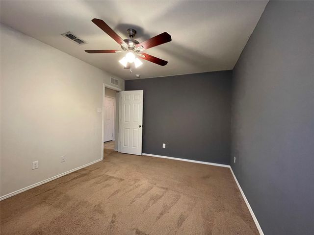 5817 Mountain Bluff Drive, Fort Worth, TX 76179