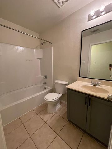 5817 Mountain Bluff Drive, Fort Worth, TX 76179