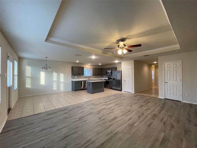 5817 Mountain Bluff Drive, Fort Worth, TX 76179