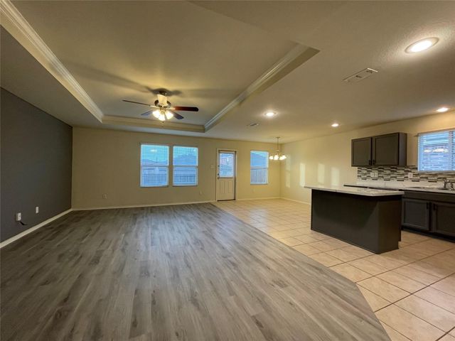 5817 Mountain Bluff Drive, Fort Worth, TX 76179