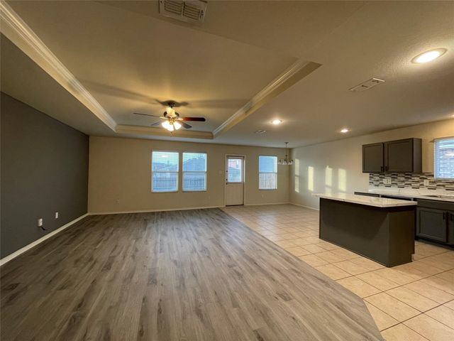 5817 Mountain Bluff Drive, Fort Worth, TX 76179