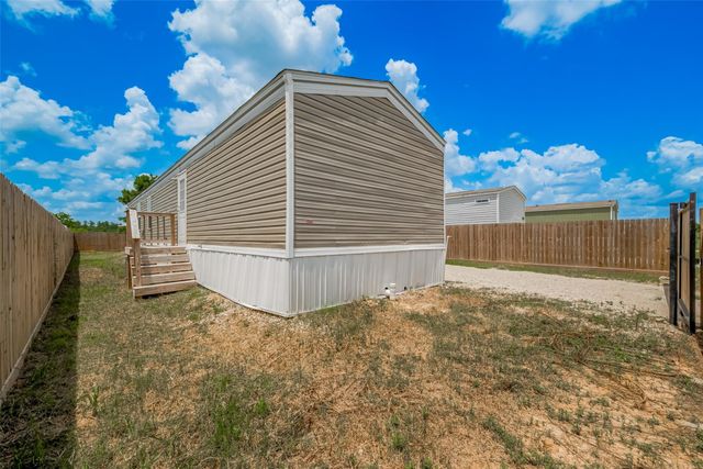 929 Road 5806, Cleveland, TX 77327