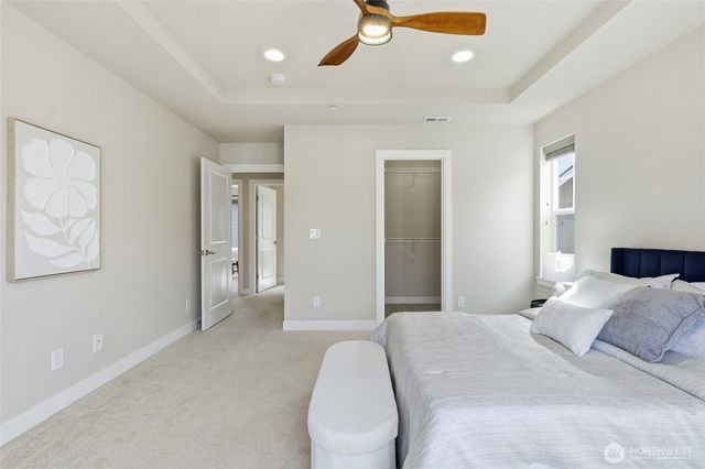 23947 SE 45th Terr, Sammamish, WA 98029