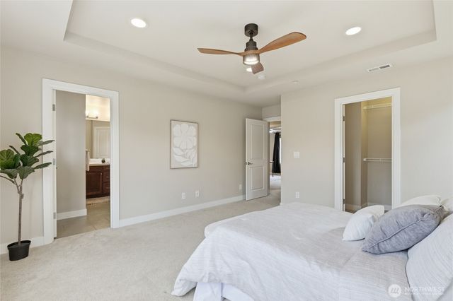 23947 SE 45th Terr, Sammamish, WA 98029