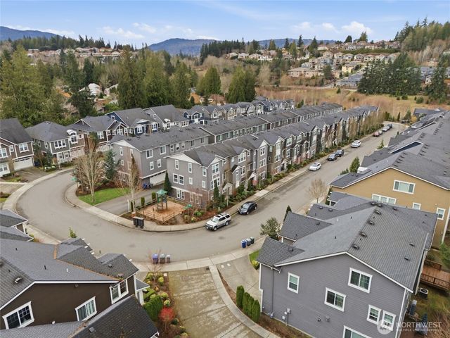 23947 SE 45th Terr, Sammamish, WA 98029