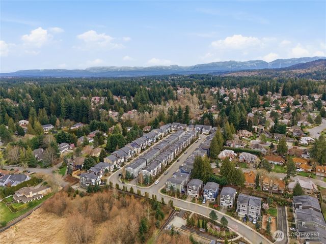 23947 SE 45th Terr, Sammamish, WA 98029