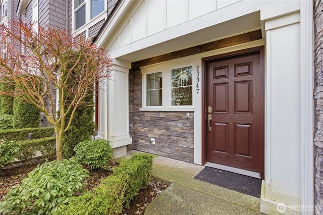 23947 SE 45th Terr, Sammamish, WA 98029