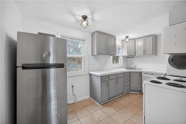 1115 S 49TH Drive, Kansas City, KS 66106