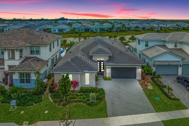 12272 Waterstone Circle, Palm Beach Gardens, FL 33412