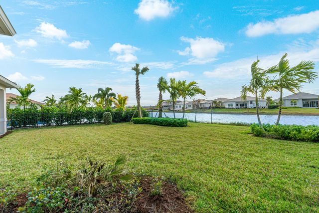 12272 Waterstone Circle, Palm Beach Gardens, FL 33412