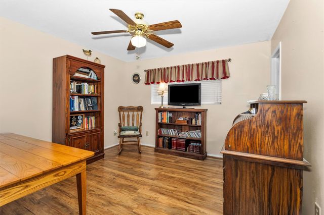 2117 Bershire Drive, Huntsville, TX 77340