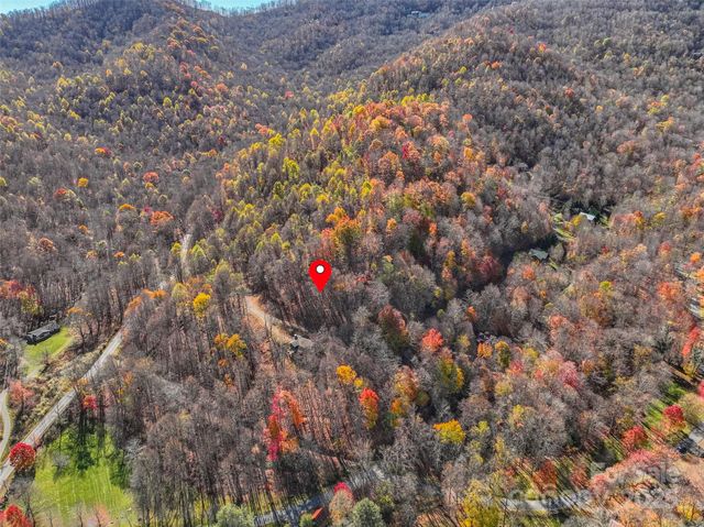 000 Pearl Way 12, Burnsville, NC 28714