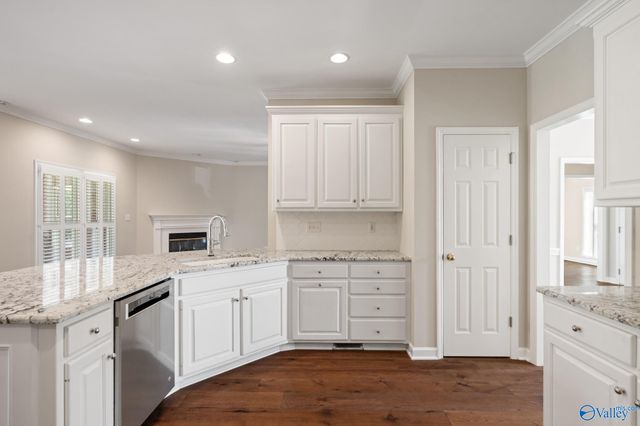253 Natchez Trail, Huntsville, AL 35806