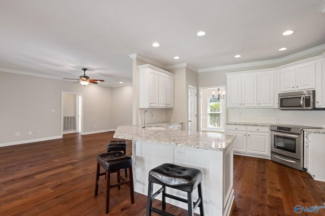 253 Natchez Trail, Huntsville, AL 35806