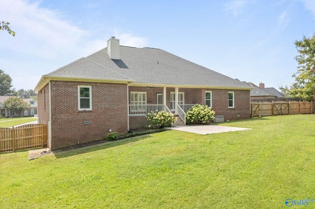 253 Natchez Trail, Huntsville, AL 35806
